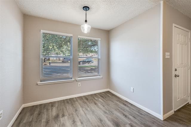 Building Photo - 830 Woodland Ct