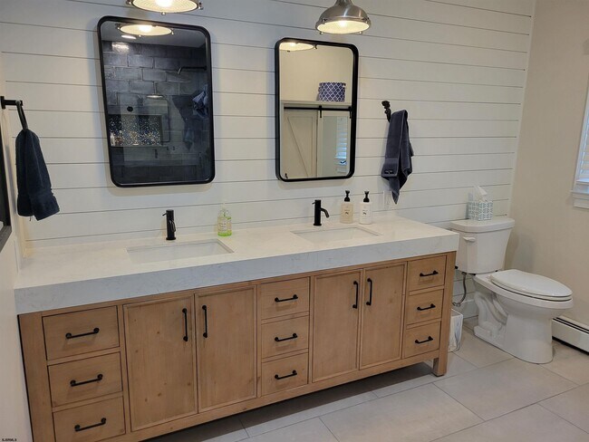 Building Photo - 8601 Fulton Ave