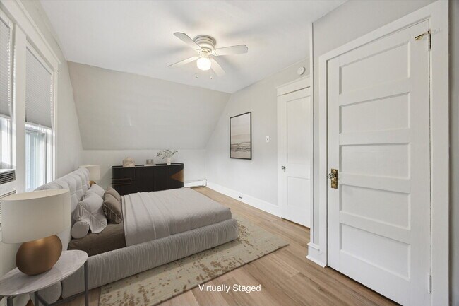 Building Photo - Bright and Airy 1-Bedroom with Private Ent...