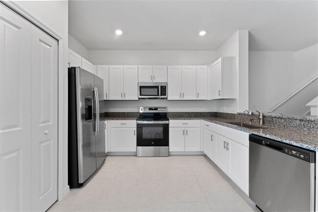 Building Photo - 10220 Honey Hammock Wy