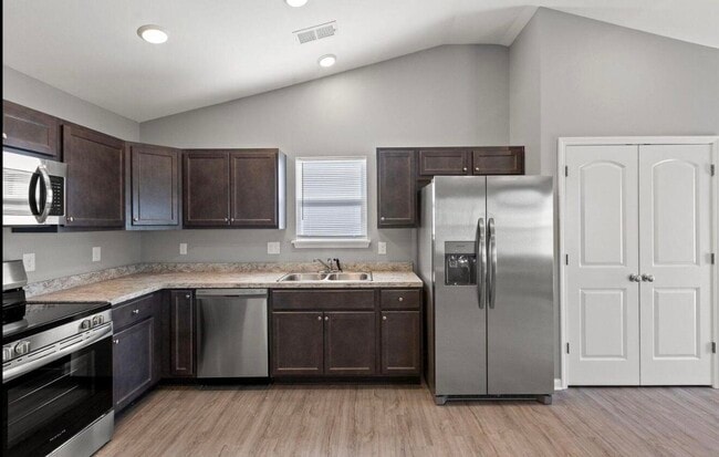 Building Photo - 6072 Arbor Wds Wy