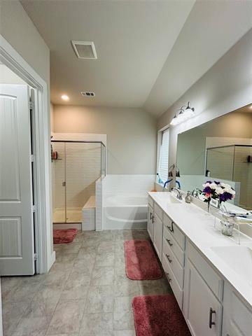 Building Photo - 1232 Xeresa Dr