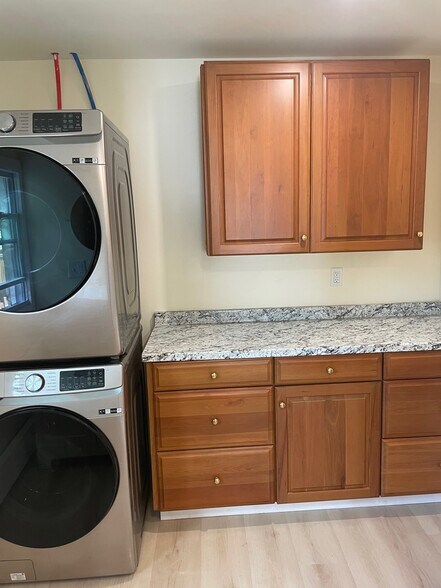 Building Photo - 3 Beckett St