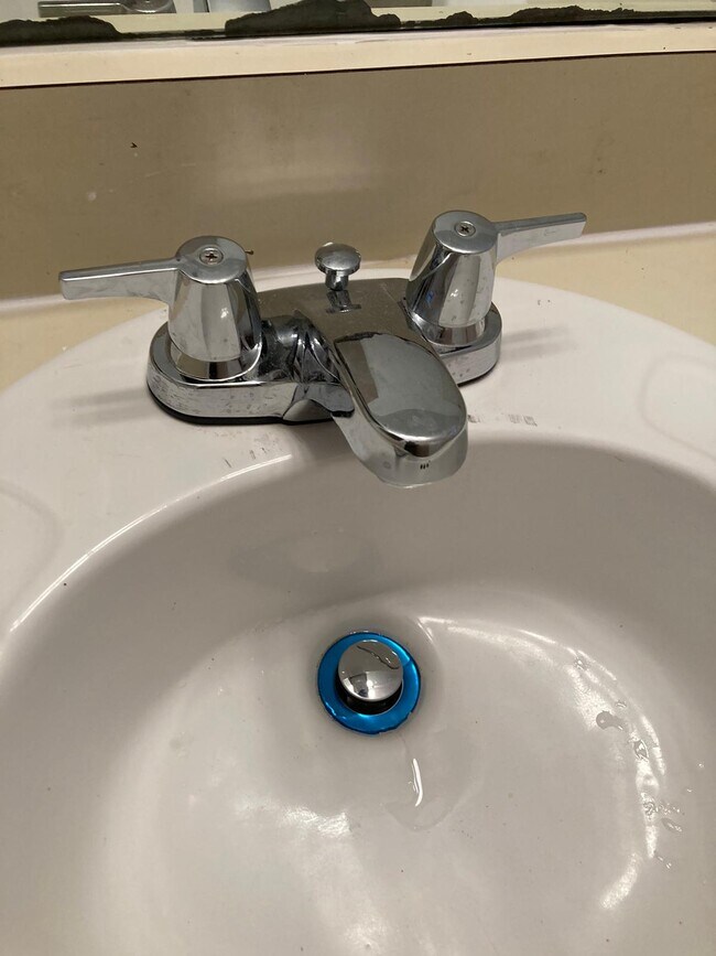 Building Photo - 5117 E 28th Ave