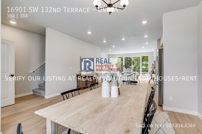 Building Photo - 16901 SW 132nd Terrace