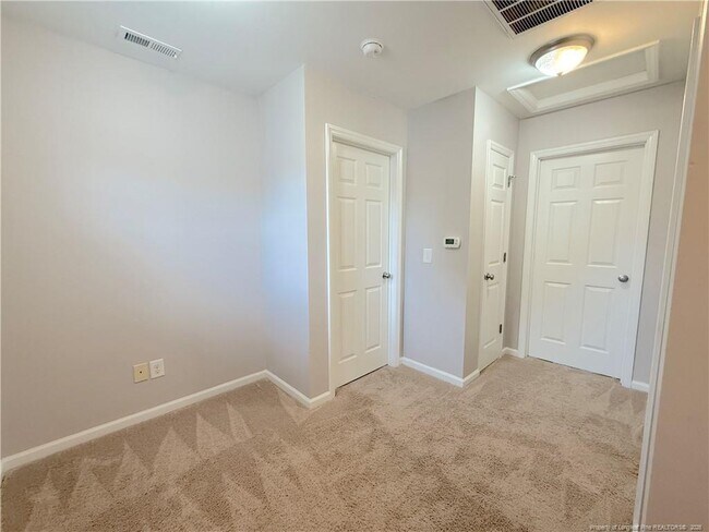 Building Photo - 239 Apache Trail