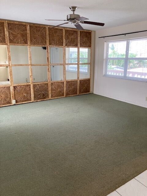 Building Photo - 221 NE Plantation Rd