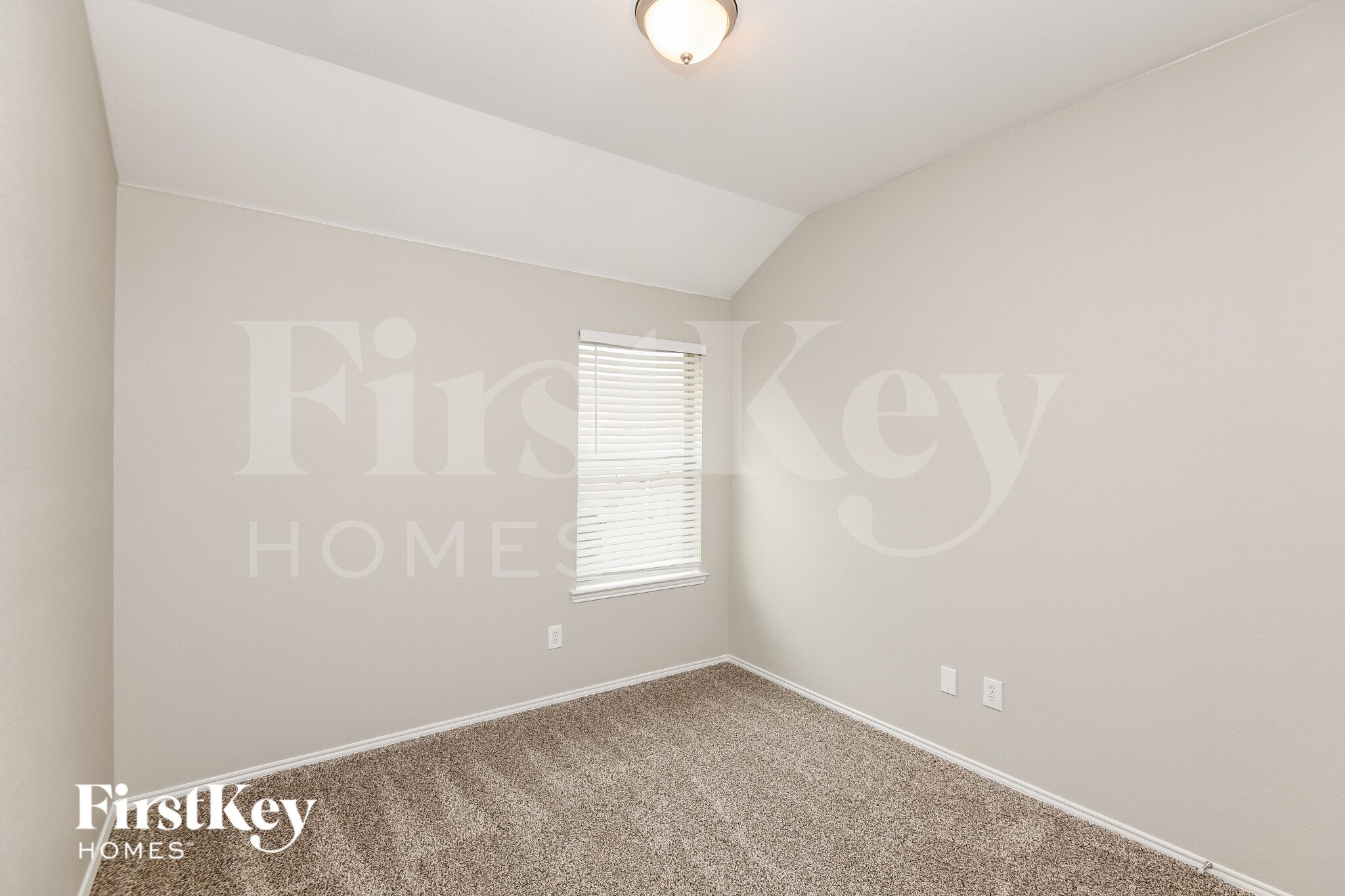 Building Photo - 10408 Bradshaw Dr