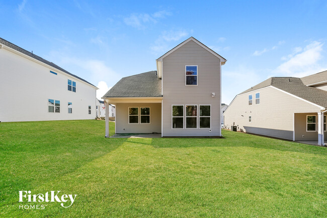 Building Photo - 534 Hillpark Ln