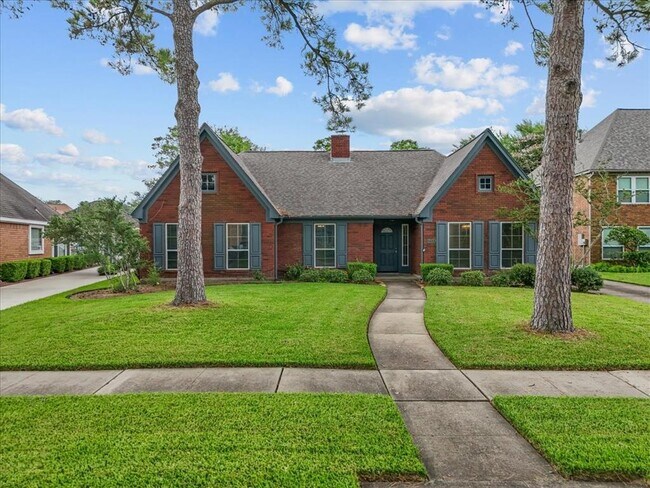 Primary Photo - 2105 Murfield Dr