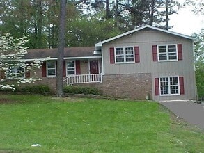 Building Photo - 506 Jefferson Dr