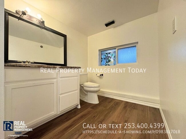 Building Photo - 2817 9th St SW