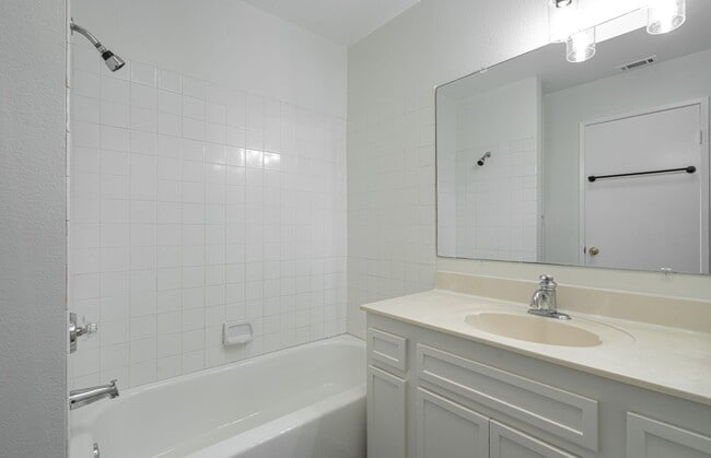 Building Photo - Costa Mesa Townhome | 2BR, 2.5BA | Minutes...