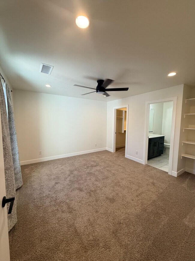 Building Photo - 507 N 3650 W