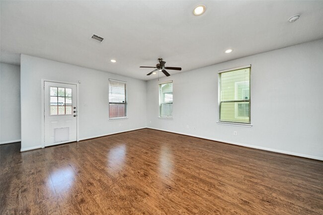 Building Photo - 17024 Wilthorne Gardens Ct