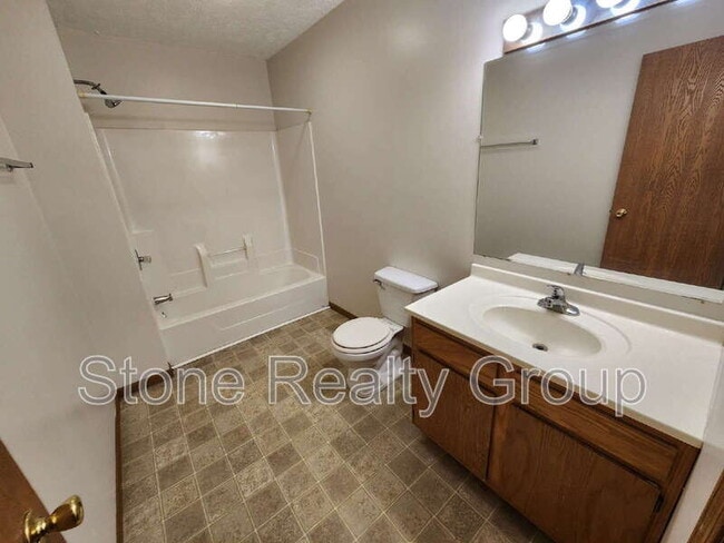 Building Photo - 659 N 25th St