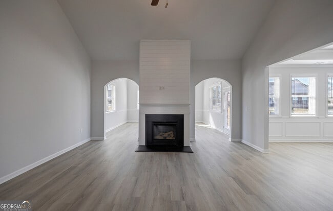 Building Photo - 931 Park Pl St