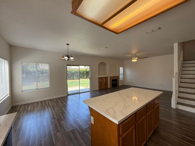 Building Photo - 4-bedroom two story home in Sylvan School ...