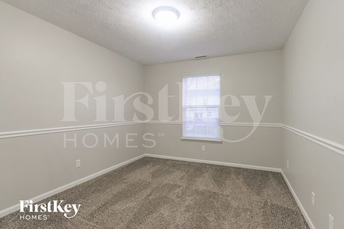 Building Photo - 1547 Doe Ln
