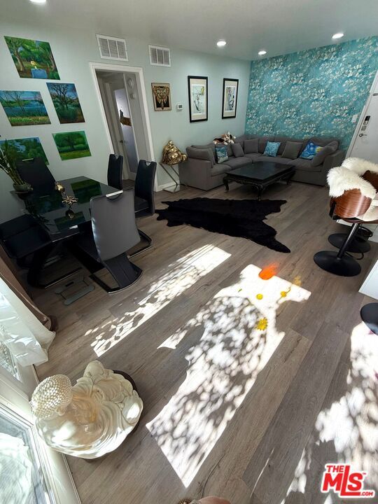 Building Photo - 843 4th St