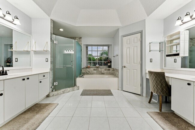Building Photo - 7349 Oakboro Dr