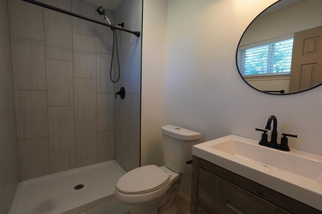 Building Photo - 6501 Dungan St NE