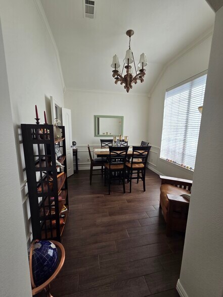 Dining room - 2684 Britany Cir