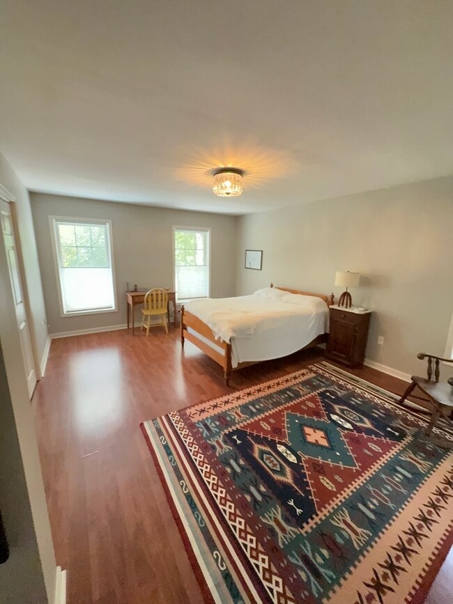 Building Photo - 408 Mitchell Ln