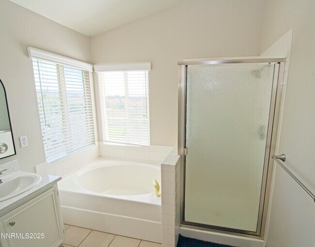 Building Photo - 5254 Tappan Ct