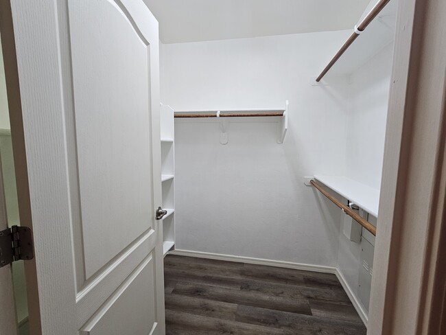 Walk in Closet - Master Bedroom - 11063 W Coppertail Dr