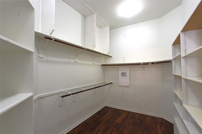 Building Photo - 8719 Preston Field Ln