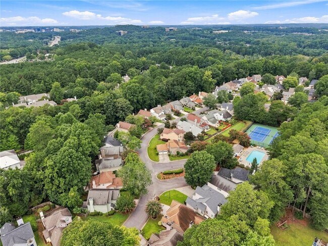 Building Photo - 5527 Bridge Pointe Dr