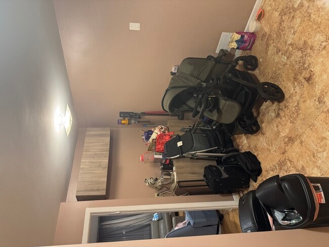 Building Photo - 531 Glenshire Rd