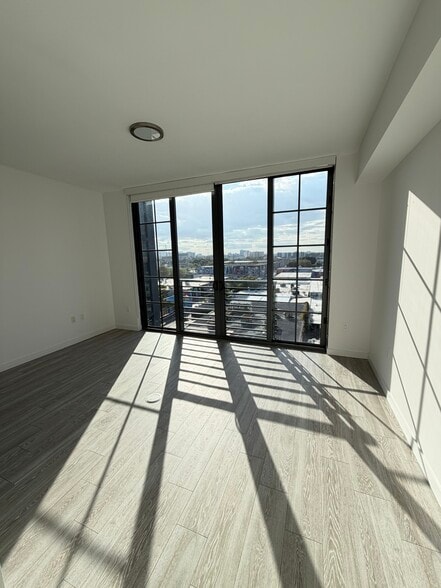 Building Photo - 275 NW 26th St