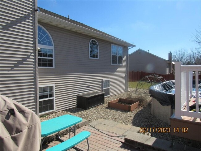 Building Photo - Lovely Home in O'Fallon