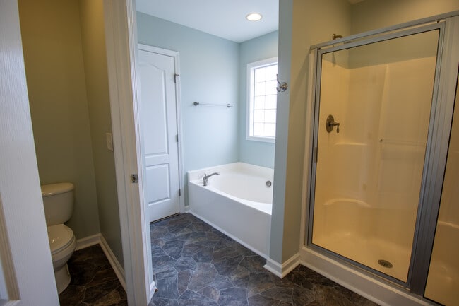 Building Photo - 2047 Sinclair Trce