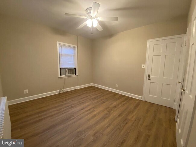 Building Photo - 8505 Flower Ave
