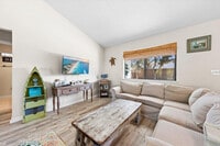 Building Photo - 220 Sundial St