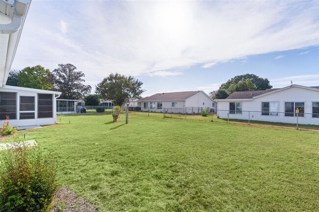 Building Photo - 9389 SE 174th Loop