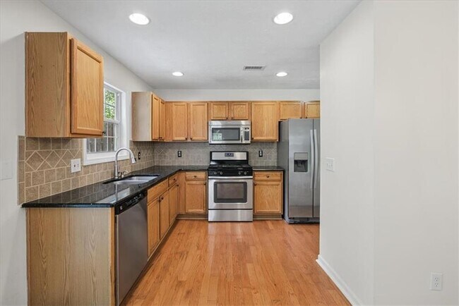 Building Photo - 506 Weatherstone Ct