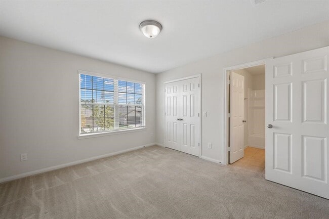 Building Photo - 9702 Fairymoss Ct