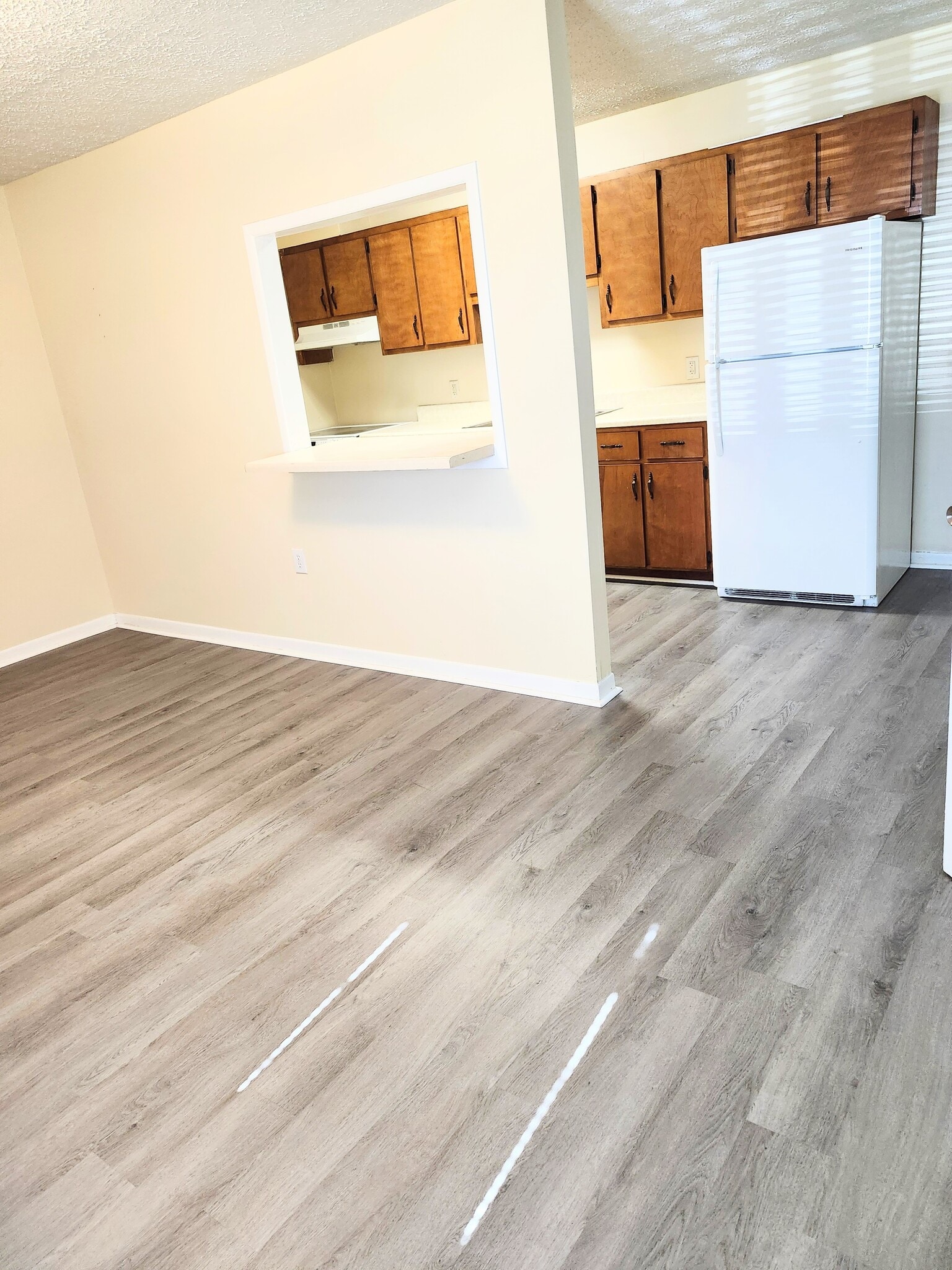 Building Photo - 5230 Beach Dr