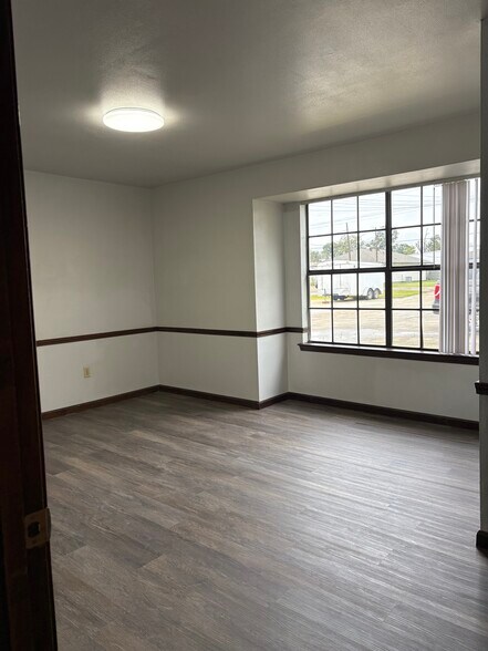 Building Photo - 6317 Quin Dr