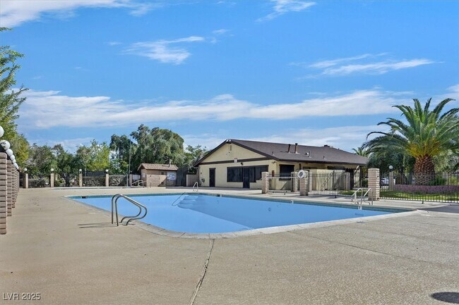 Building Photo - 4474 Buena Vista Dr