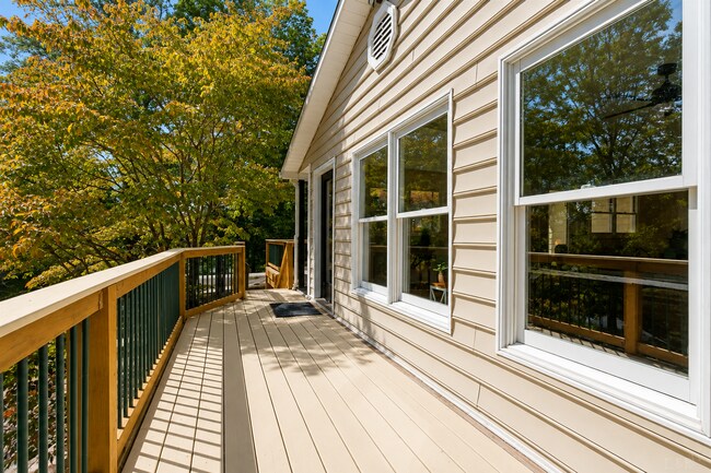 Building Photo - 23 Brookside Ln