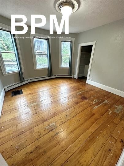 Building Photo - 17 Eldora St