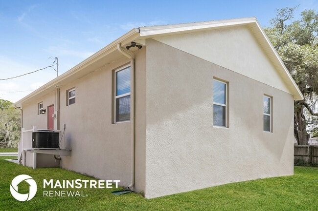 Building Photo - 505 Waller St