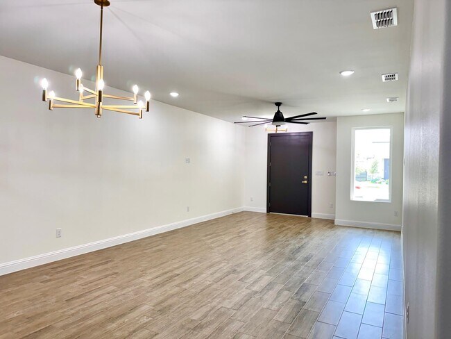 Building Photo - 1405 Eagles Ln