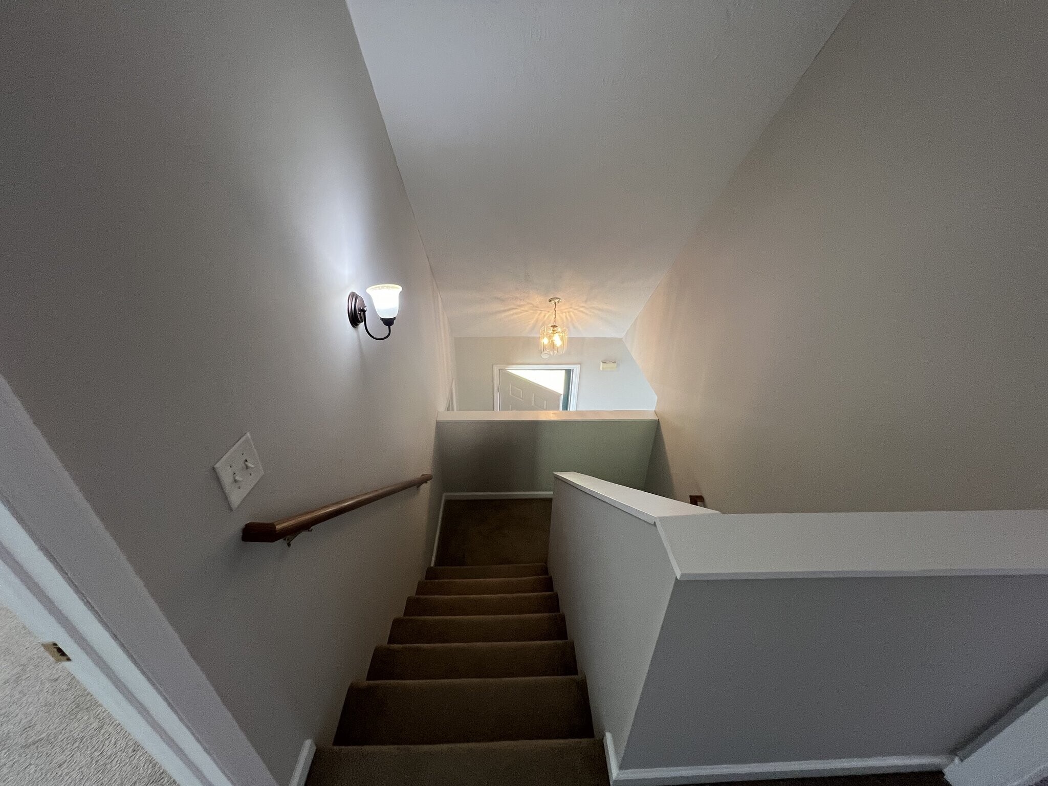 Building Photo - 2812 Hydes Ferry Rd