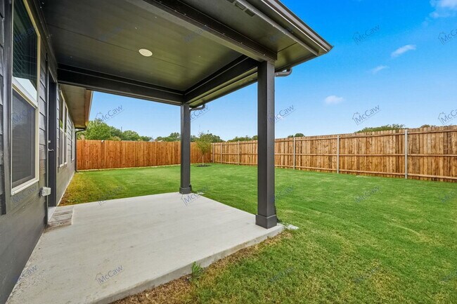 Building Photo - 2221 Dunbar Dr